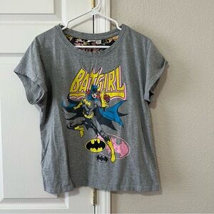 DC Comics Batgirl Graphic Tee Kids Size Large (10-12)